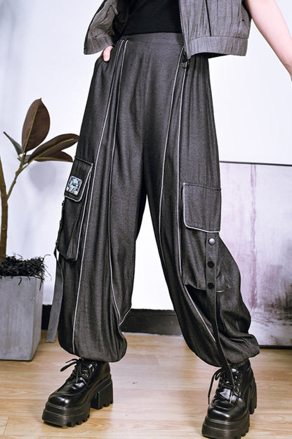 シックなチャイナプリントのドレープパンツ