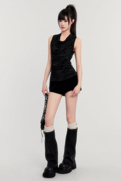 ベルベットのショートパンツ