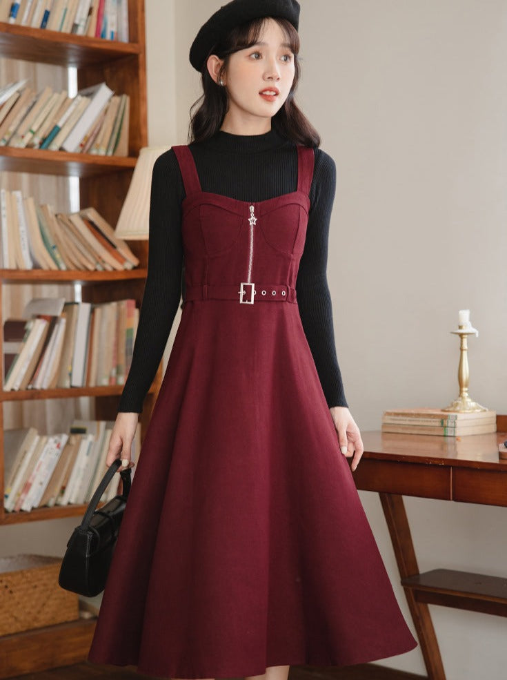 スリムニット レトロハーフ＋サスペンダー タートルネックスカート