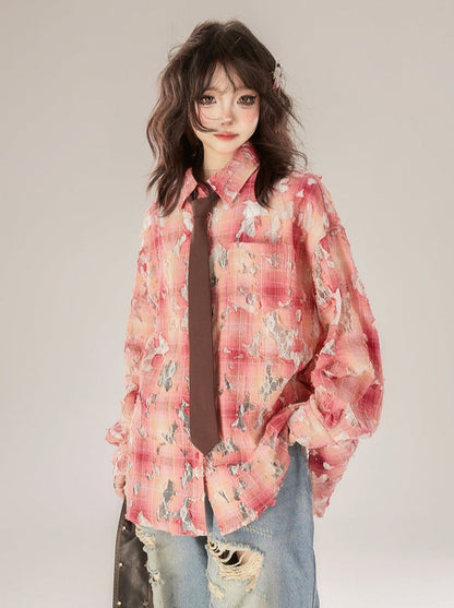 レトロなチェックシャツ破れ