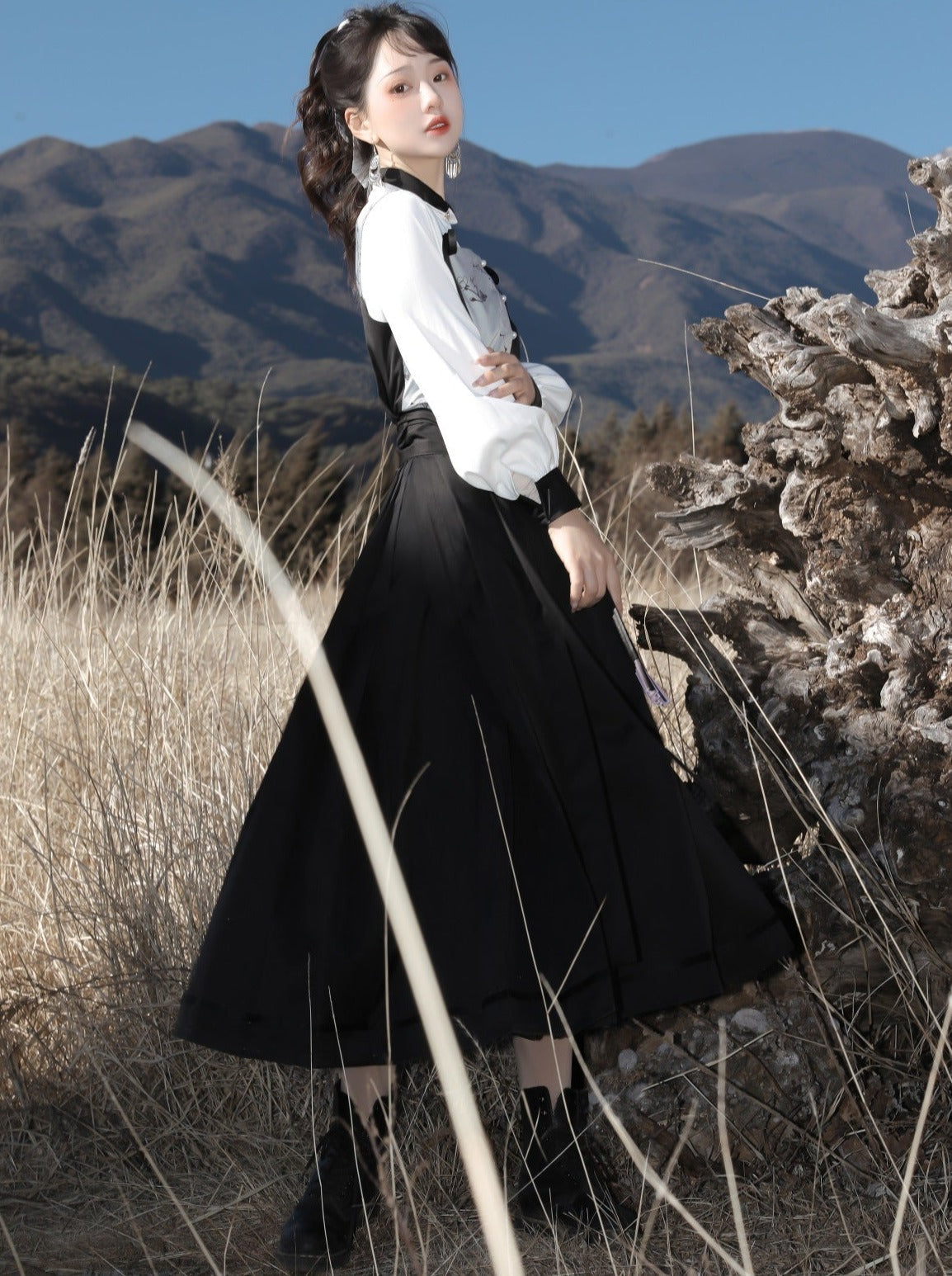 Suspenders Vest China + Blouse Flower Bi-color Asymmetrical Dark