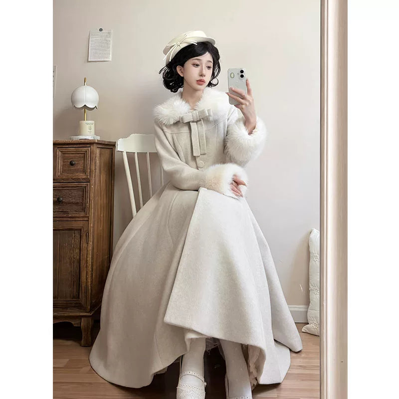 Ivory winter Lolita coat detail with soft-looking collar and cuffs