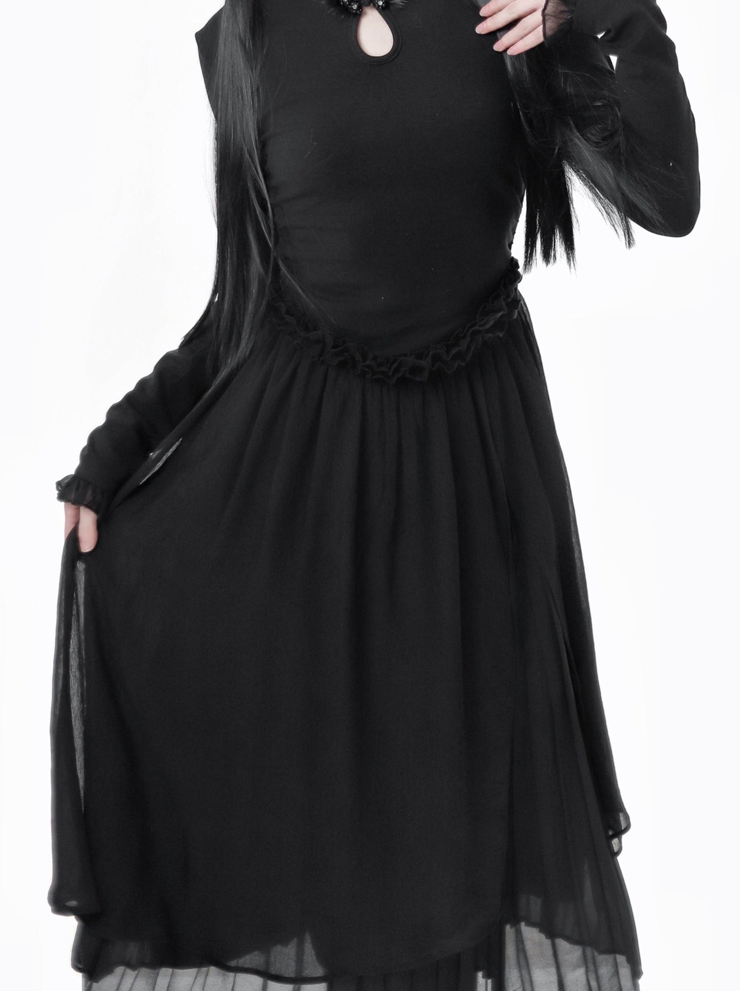 China Hoight Black Knit Springing Waist Frill Turu Dress