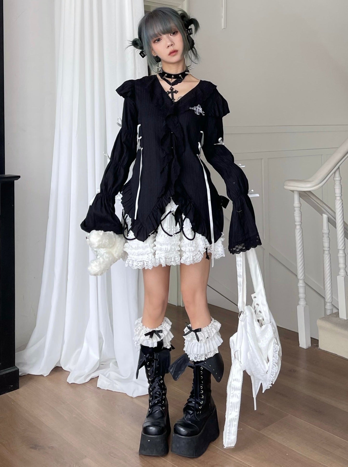 ウエストサブカルチャーパフシャツダークパターンリボンスリーブレース