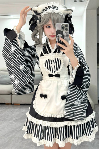 ロリータメイドの日本の医療ストライプ