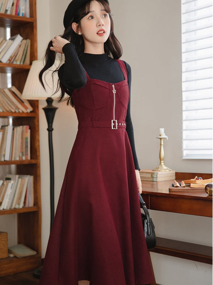 スリムニット レトロハーフ＋サスペンダー タートルネックスカート