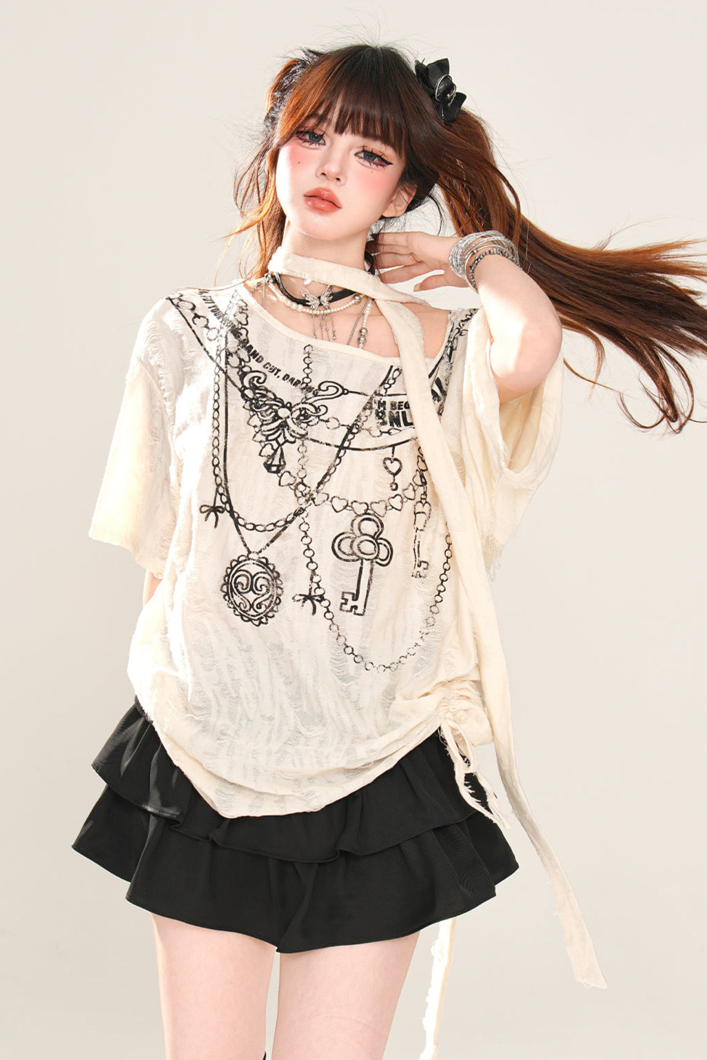 ワンショルダーのゆったりトップス Mine