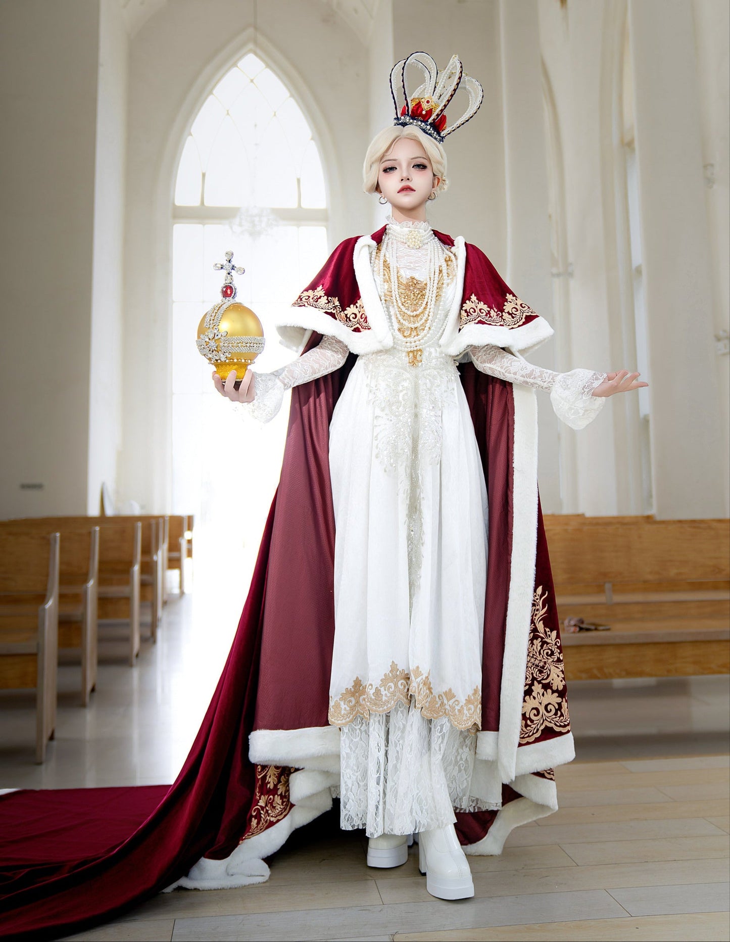 Pre-order + product Dress Version Gorgeous Queen Cape Regular