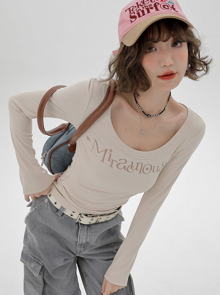 Milk T Long U-Neck Print Logo Tea American