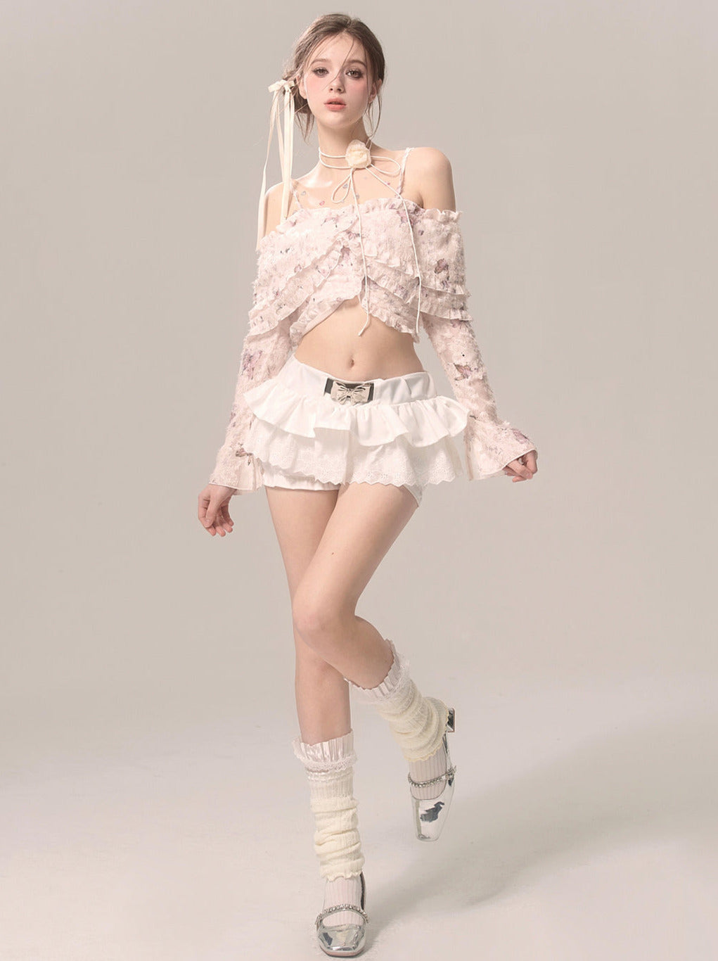 Chiffon-Top mit Rüschenträgern und Schmetterlings-Ausschnitt, schulterfrei, Spitze