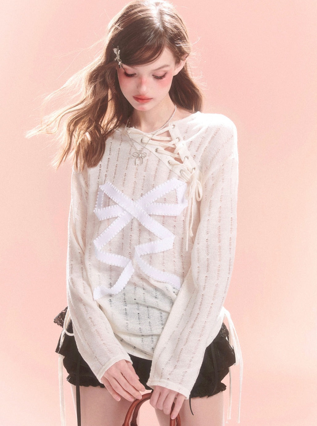 Transparentes, asymmetrisches Spitzenoberteil mit Schleife