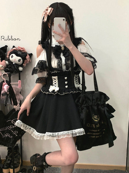 Spitzenrock mit Rüschen-Schulterriemen und Love Back