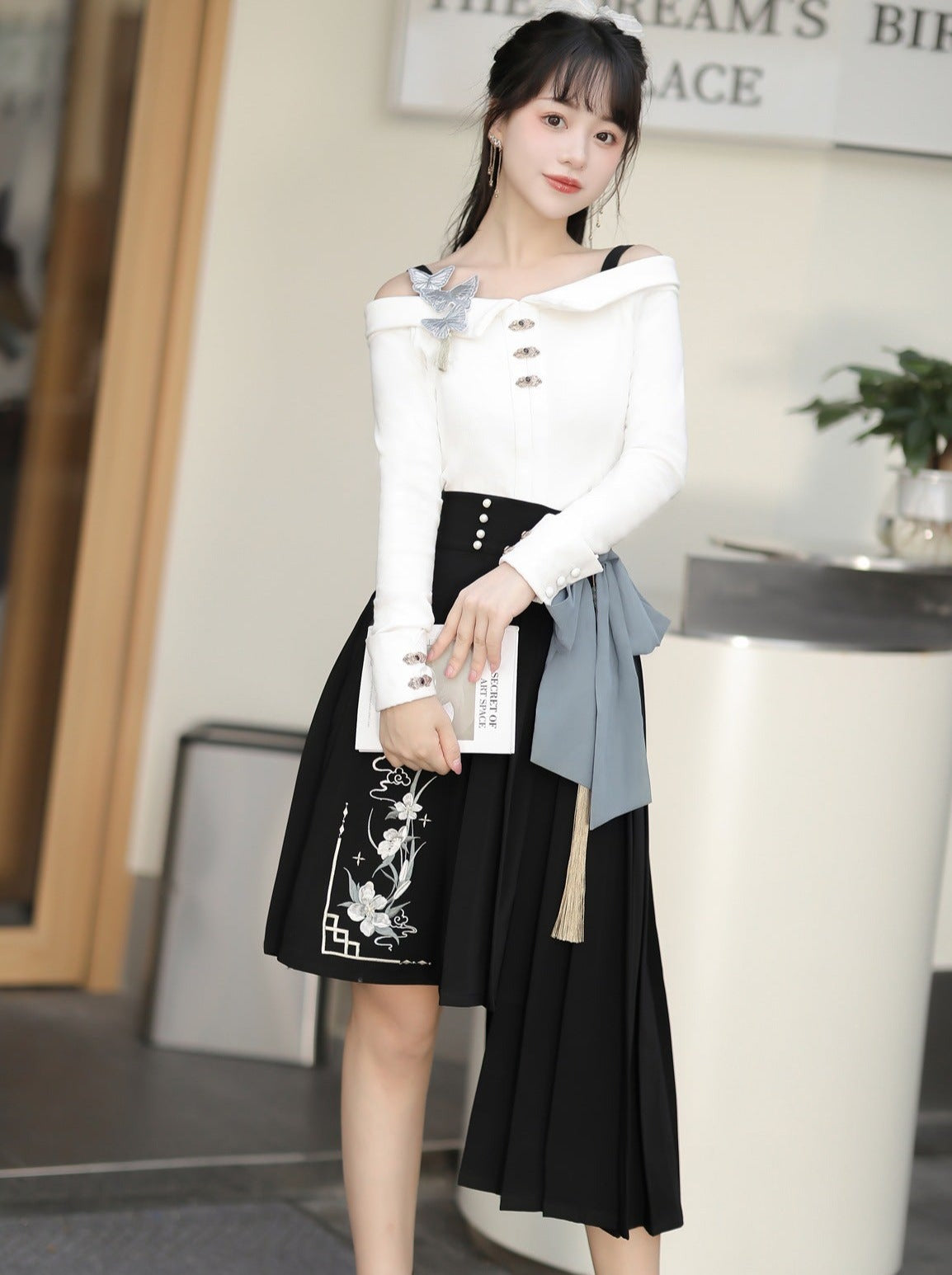 Top Schnalle Taille Asymmetrische Rock + Große Schleife Off-Shoulder China Hohe