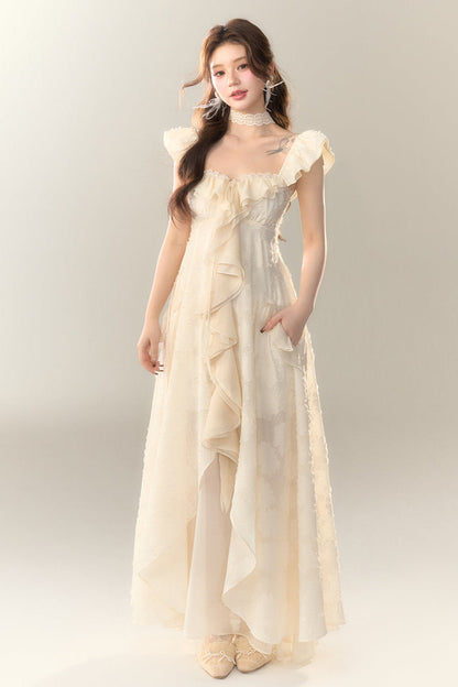 Jacquard-Feiertagskleid mit Rüschen