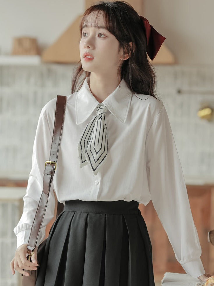 Schal + Revers Langes Hemd Rock Plissee