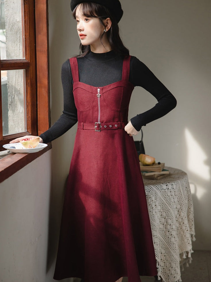 スリムニット レトロハーフ＋サスペンダー タートルネックスカート