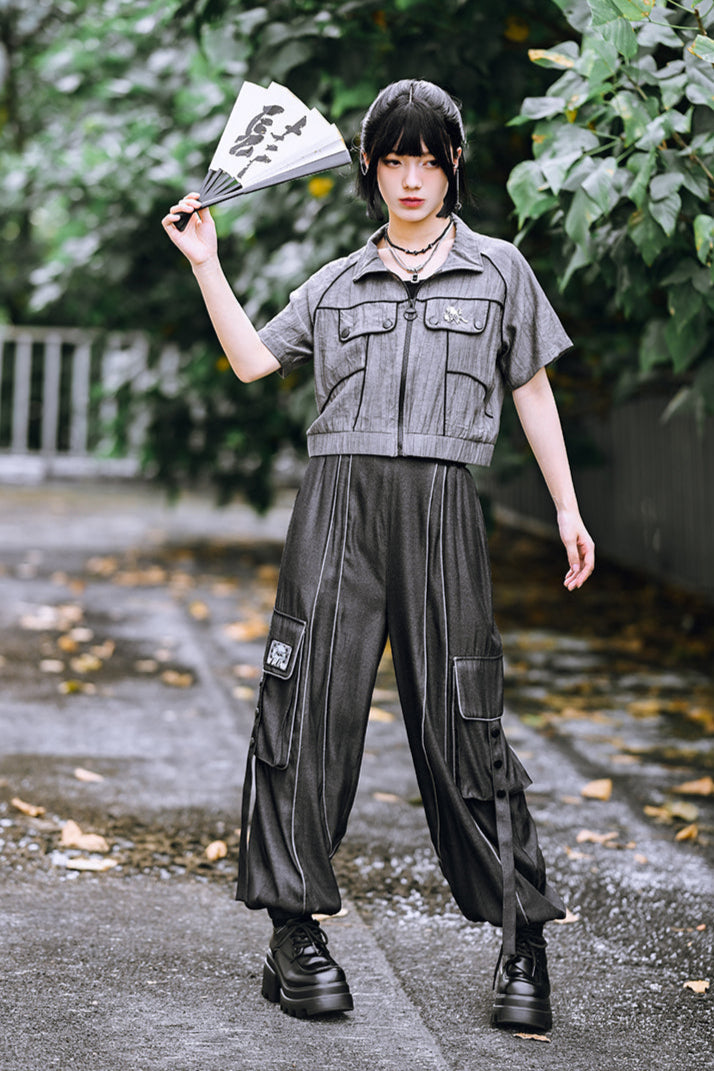 シックなチャイナプリントのドレープパンツ