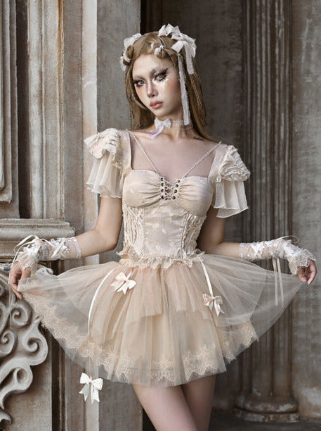 Fliegender Jacquard-Ballett-Top mit gebrochenen Ärmeln und schmalem Träger