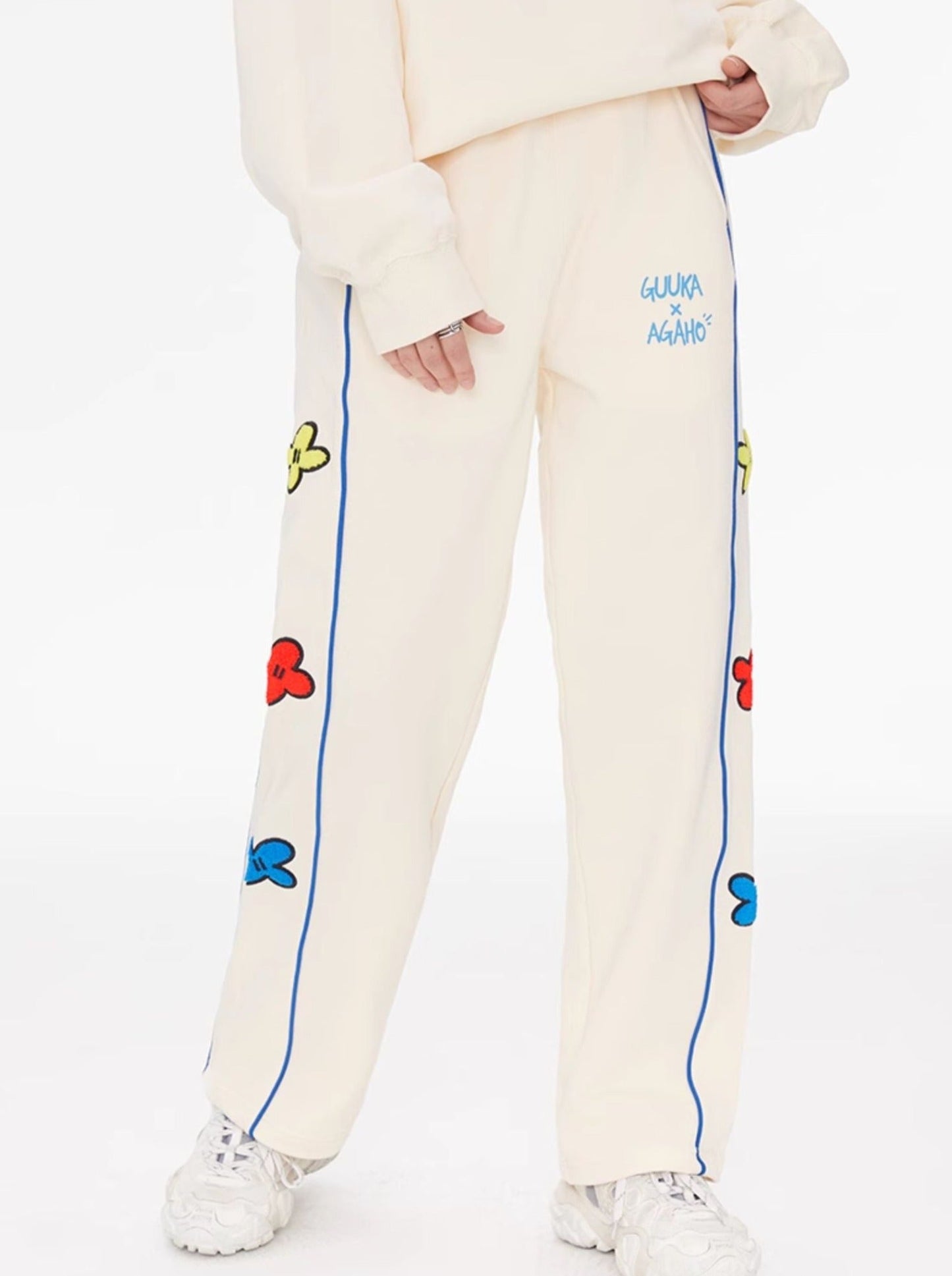 Neck Side Design Round Cream Sweatshirt Yellow + Pants