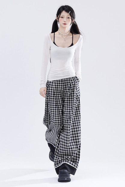 レッグチェックとブラックパンツ ホワイトワイド