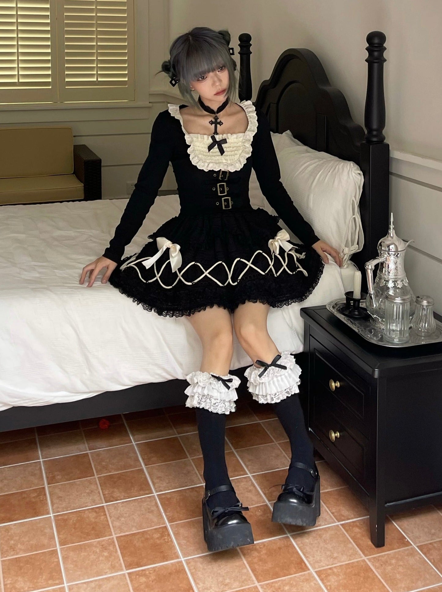 リボンフィットフェイクリベットトップツータイトピーススリム