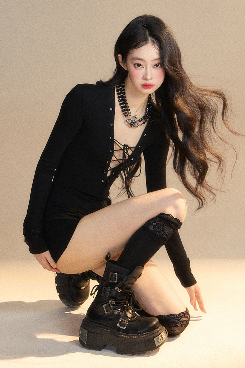 Sleek V-neck jumpsuit