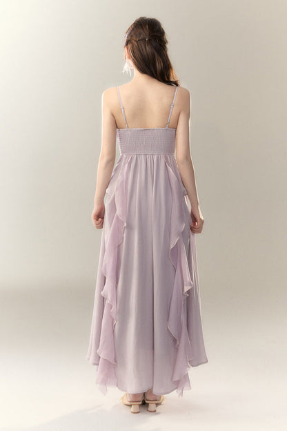 Rosenkleid mit schwerer Rüschenarbeit