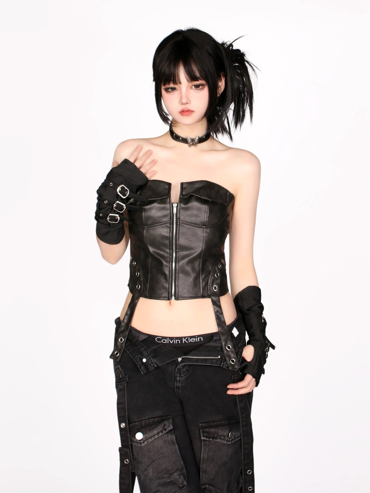 Nischentop mit Röhren-Lederriemen