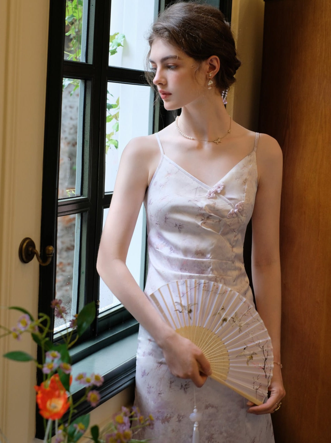 レトロなパープルフラワーのシアードレスカーディガンチャイナ