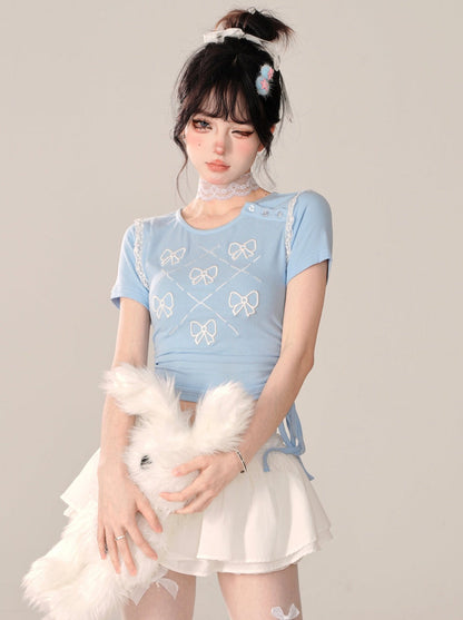 Süßes, schmales Top mit Schleife und kurzer Passform