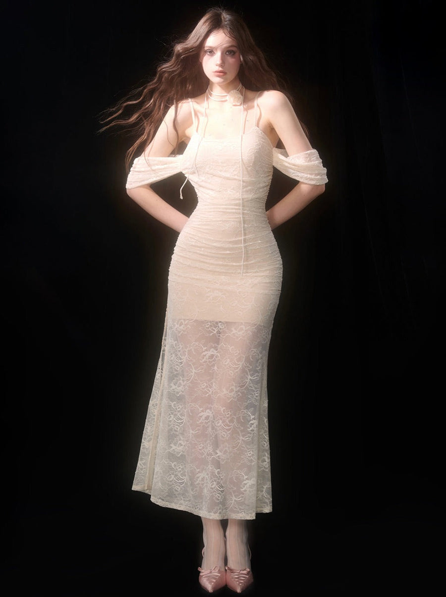 Robe longue transparente en dentelle abricot