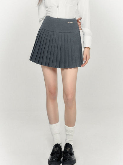 レトロシャツベスト + スリムスカート カレッジプリーツ