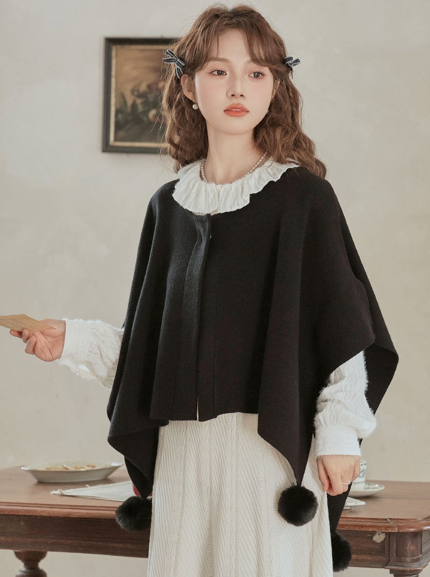 ファーケープ、マント、ポンポン