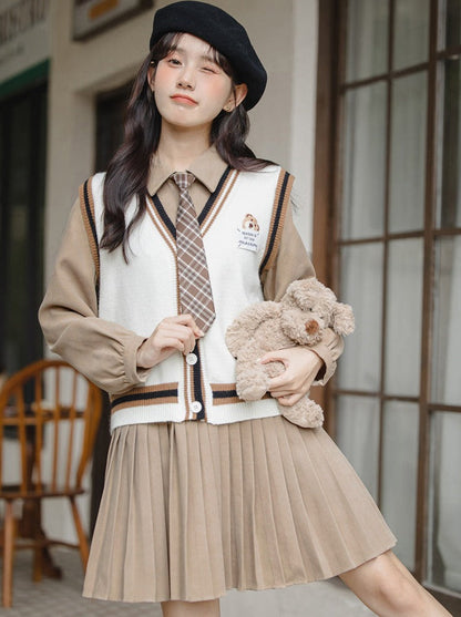 College-Strickhemd mit Plissee und Weste