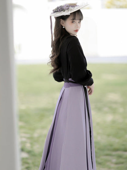 Bluse Langer Dunkler Rock Plissee Blume