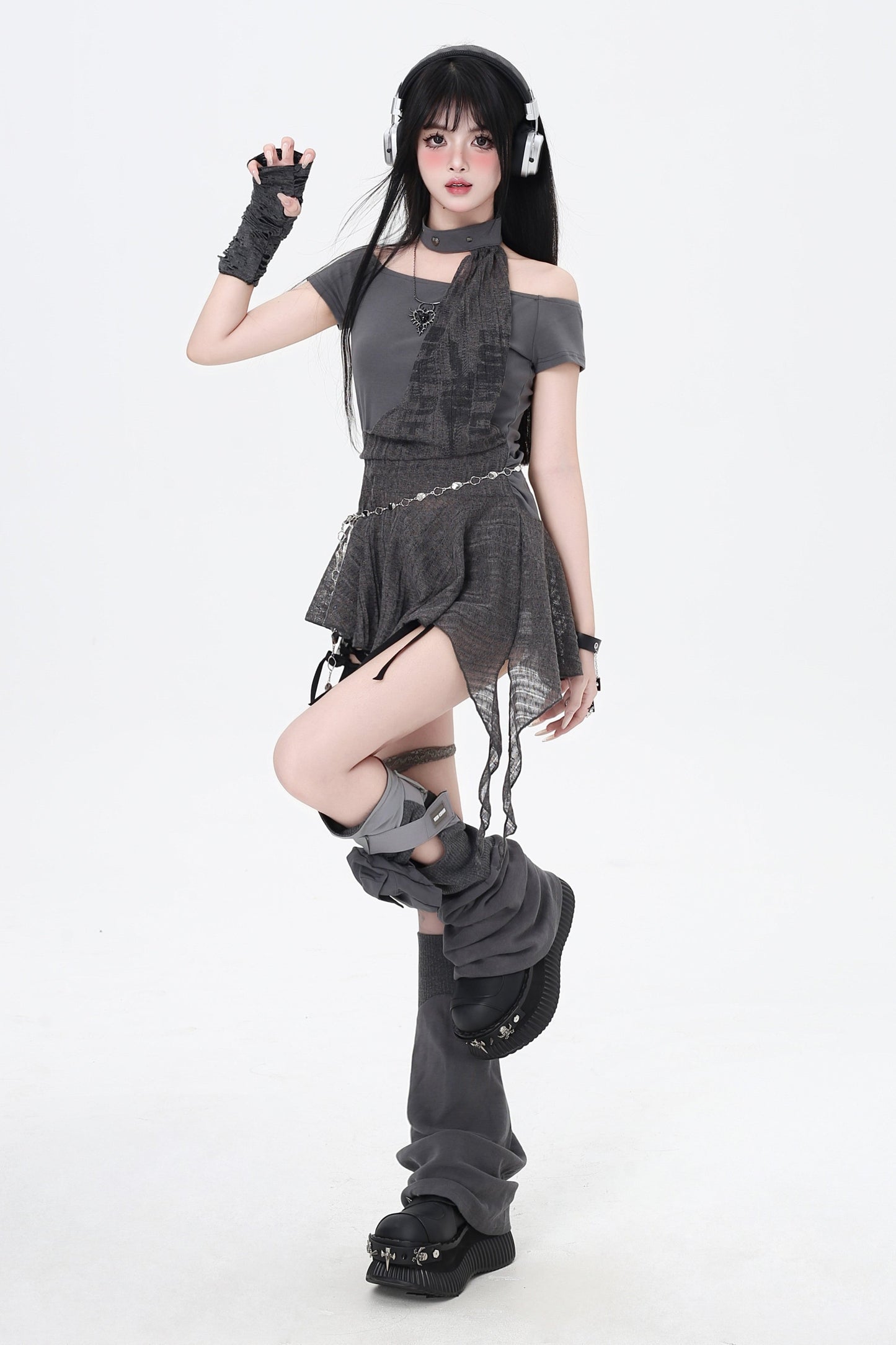 オフショルダー スリム ダーク スイート トップ