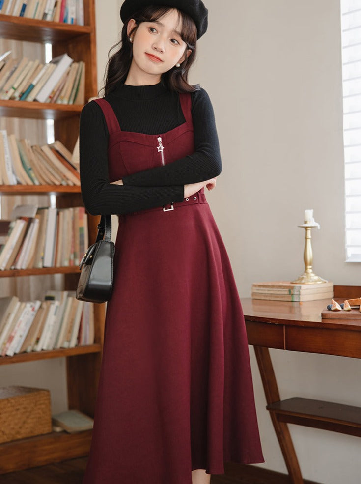 スリムニット レトロハーフ＋サスペンダー タートルネックスカート