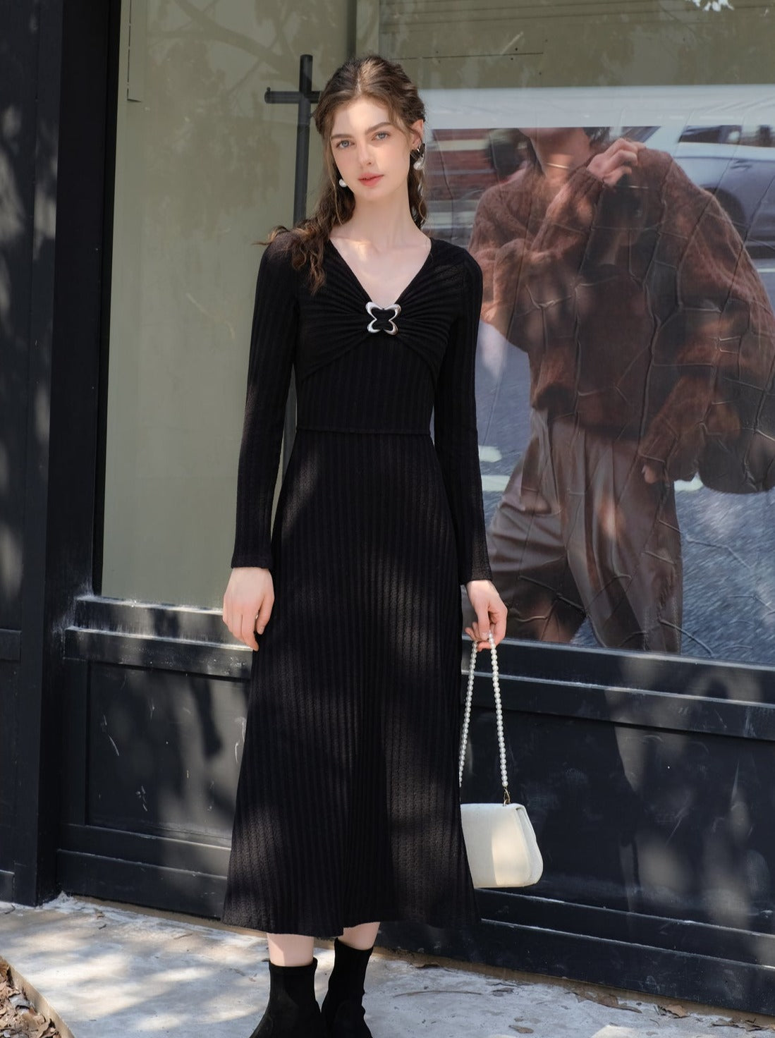 Long Slim Sonata Dress Queen Retro