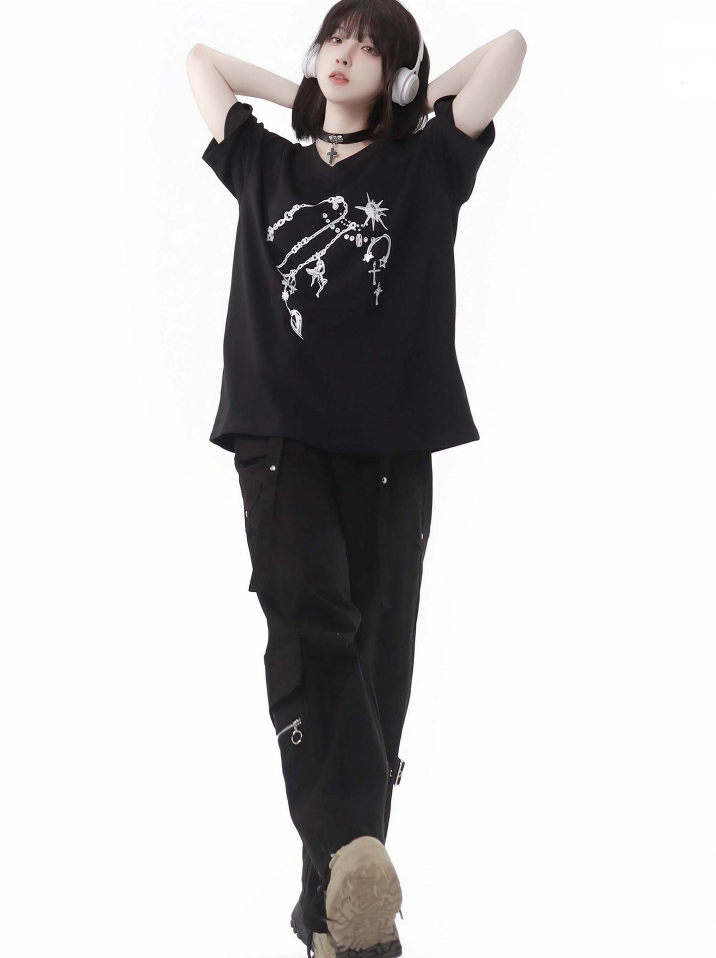 Black T-Shirt V-Neck Print White Gemstone