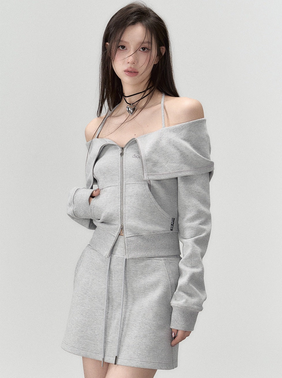 Off-Shoulder + Träger-Sweatshirtrock mit Reißverschluss