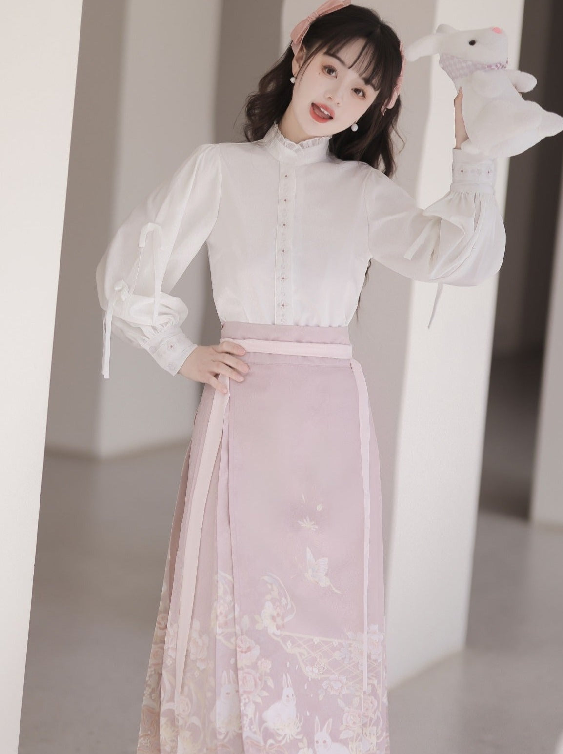 Bluse Sweet Neck Ruffle + Rabbit China Rock