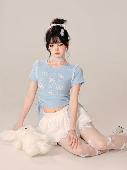 Süßes, schmales Top mit Schleife und kurzer Passform