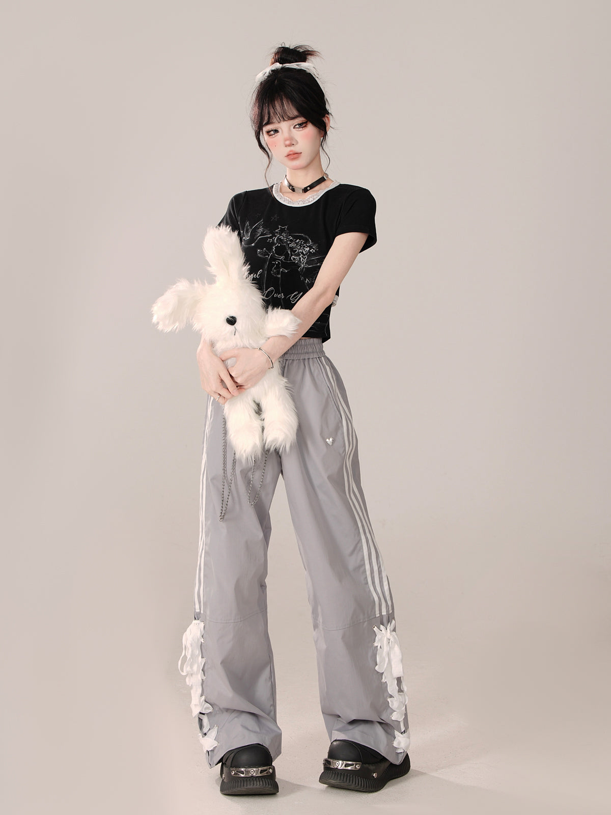 Schwarze Oberteile mit kurzem Design von Little Short Angel