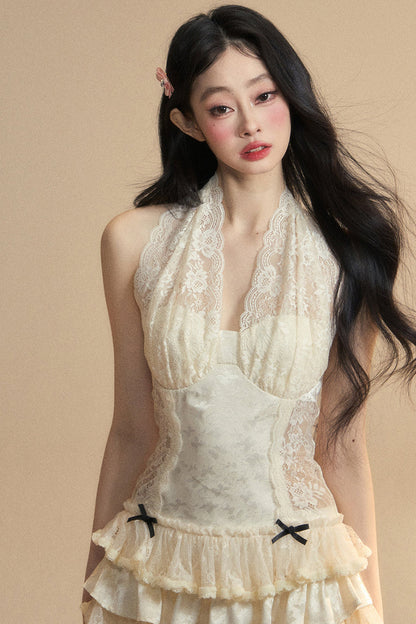 Süßes Neckholder-Spitzenkleid