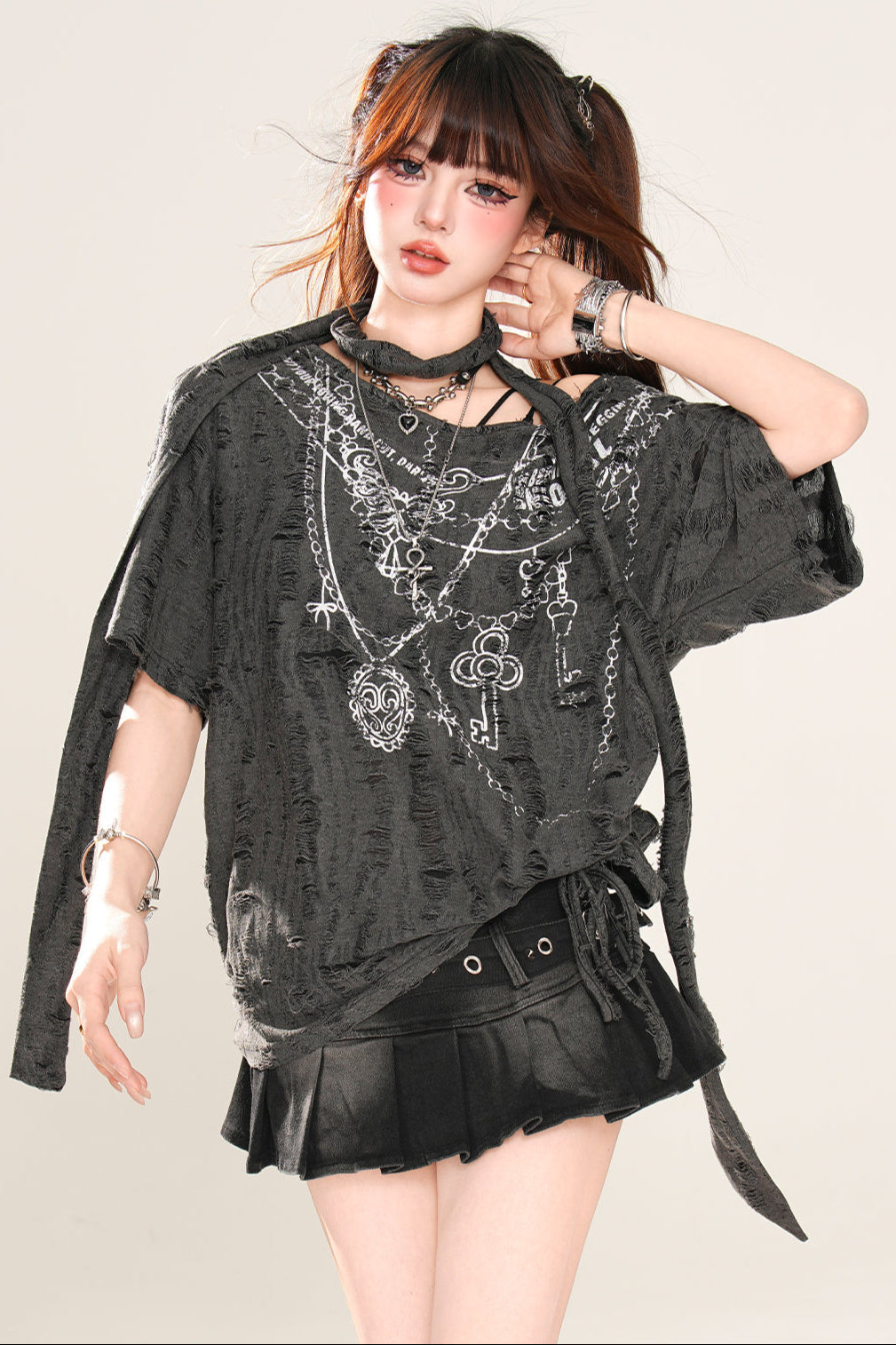 ワンショルダーのゆったりトップス Mine