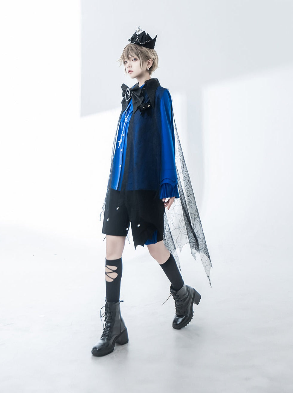 Elegante Prinzen-Krawatte mit Schleife + Hemd und Halbhose