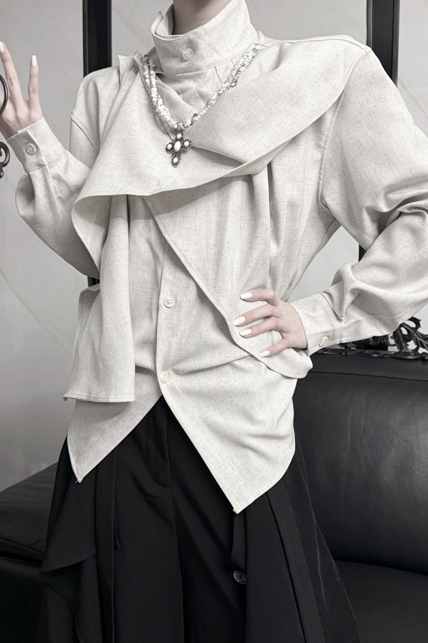 Top Classic Neck Gothic High