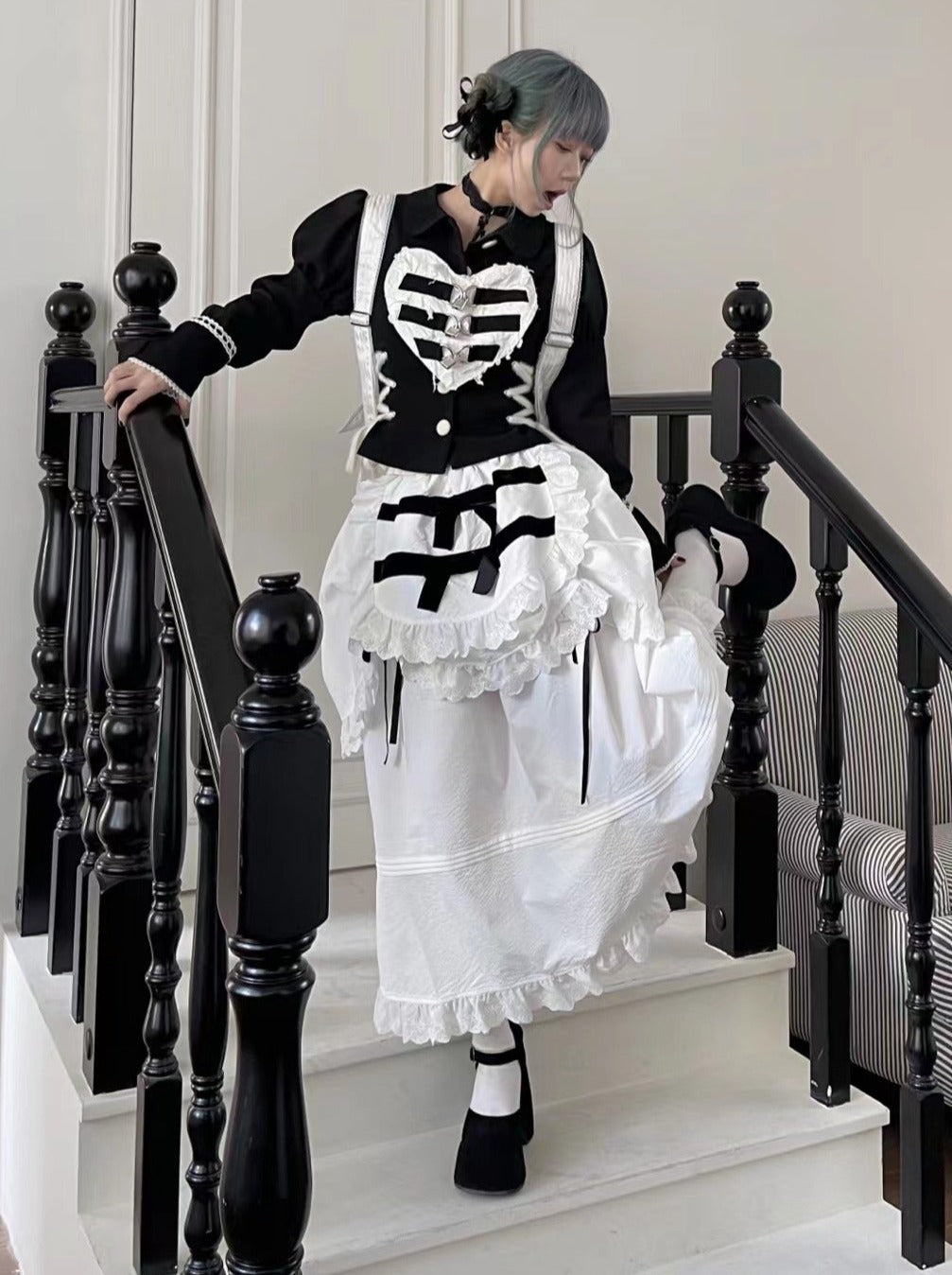 Puff Ram Spitzen-Beinoberteil mit Gürtelärmeln und Rüschen