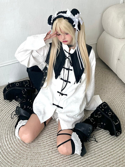 ダークカラーのショートチャイナシャツ + 柄ベルトカラー + フェイクバックルスリーブ