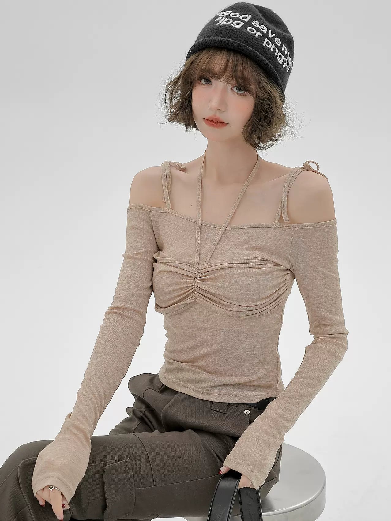 ショルダーリボンホルターネックトップオフ